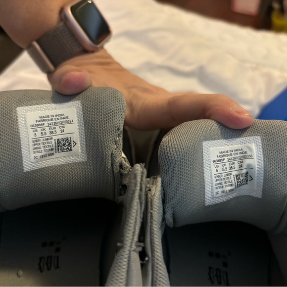 Converse - Picture 6 of 9